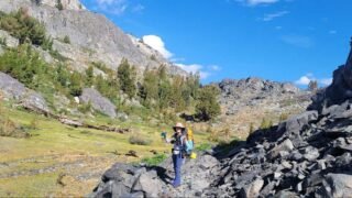 8/4/2022  JMT  둘째 날,  Shadow Creek to Island Pass ( 7 mi)